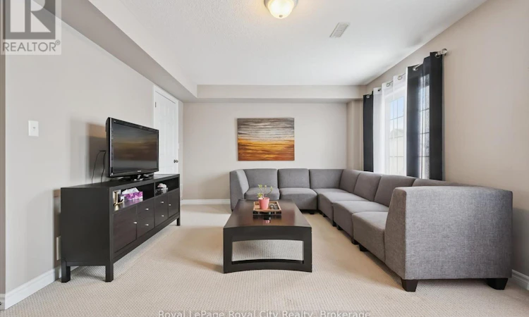 28B-15 Carere Crescent