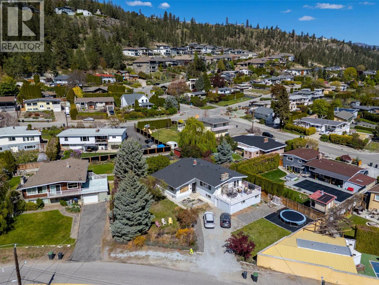 2720 Casa Loma Road, West Kelowna, BC, V1Z 1T2 - 2