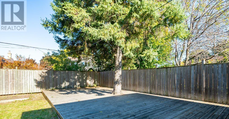 LOWER-46 Shrewsbury Square, Toronto, ON, M1T 1L2 - 14