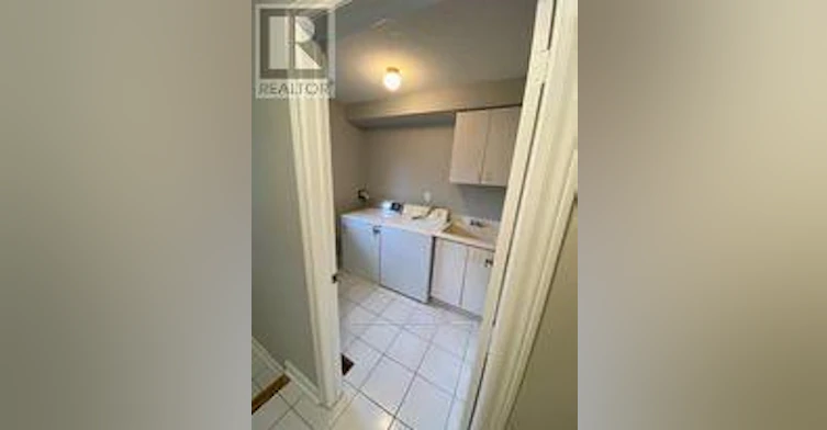 49 Highglen Avenue, Markham, ON, L3R 8P9 - 11