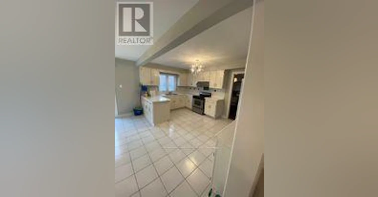 49 Highglen Avenue, Markham, ON, L3R 8P9 - 8