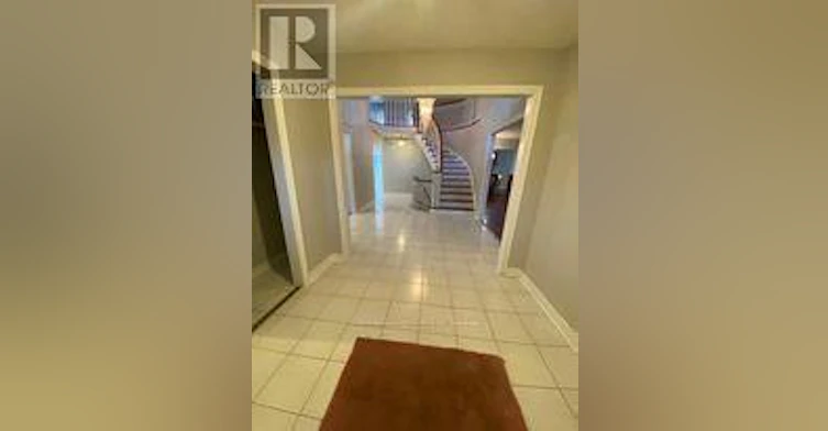 49 Highglen Avenue, Markham, ON, L3R 8P9 - 2
