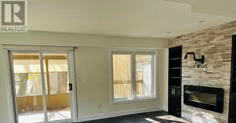 60 John Street, Oakville, ON, L6K 3R8 - 4