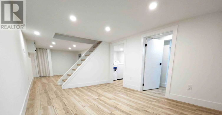 1504 King Street E, Hamilton, ON, L8K 1S8 - 12