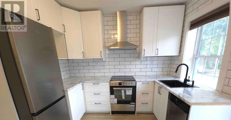 1504 King Street E, Hamilton, ON, L8K 1S8 - 5