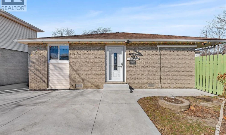 1345 Bentcliffe Court