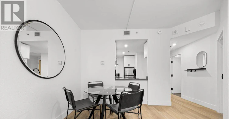 1404-161 Laurier Avenue W, Ottawa, ON, K1P 5J2 - 9