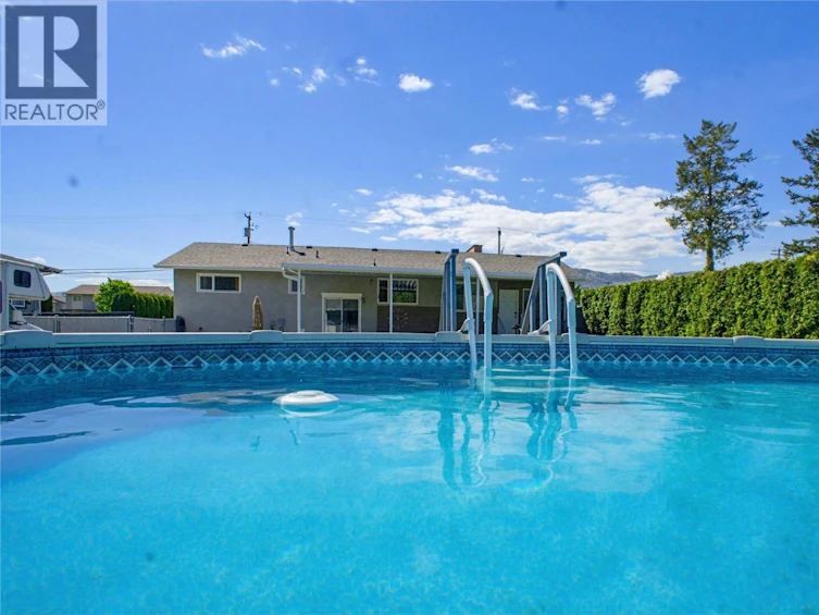 1684 Greenfield Avenue, Kamloops, BC, V2B 4N6 - 27