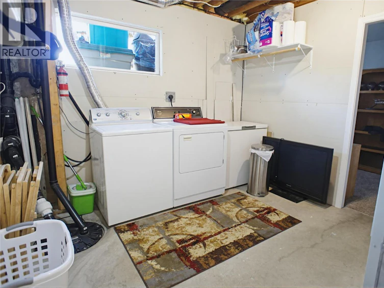 1684 Greenfield Avenue, Kamloops, BC, V2B 4N6 - 22