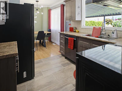 1684 Greenfield Avenue - 3