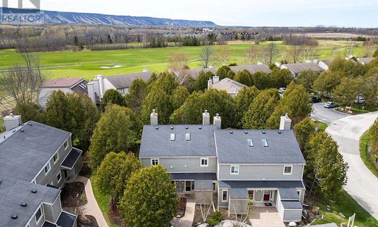 479 Oxbow Crescent