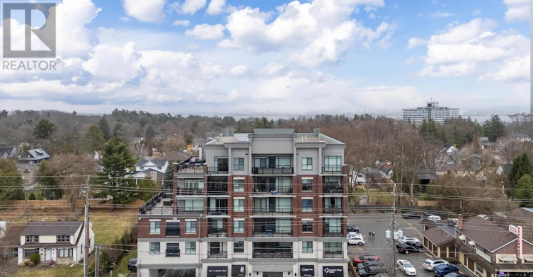 203-34 Plains Road E, Burlington, ON, L7T 0B9