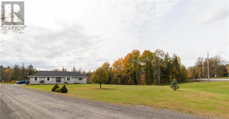 11153 522 Highway, District of Parry Sound, ON, P0H 1Y0