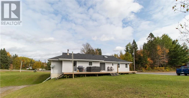 11153 522 Highway, District of Parry Sound, ON, P0H 1Y0 - 25