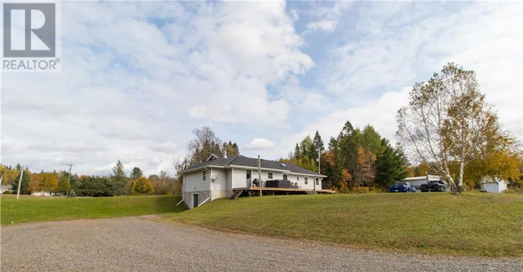 11153 522 Highway, District of Parry Sound, ON, P0H 1Y0 - 27