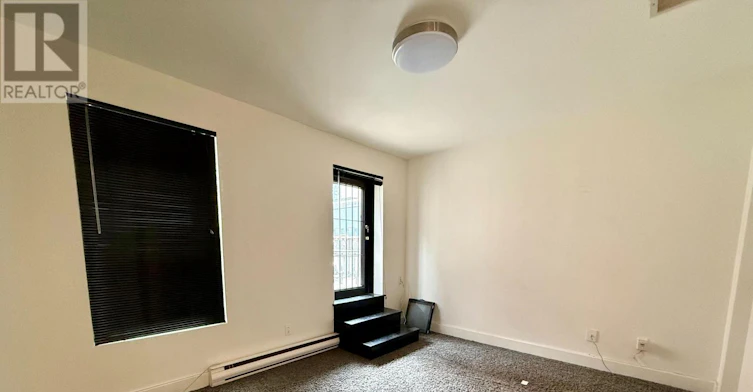 3-261 Queen Street W, Toronto, ON, M5V 1Z4 - 3