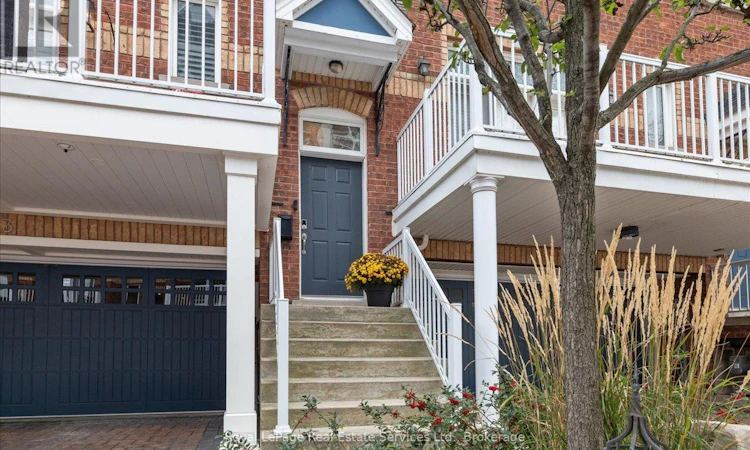 3-120 Bronte Road