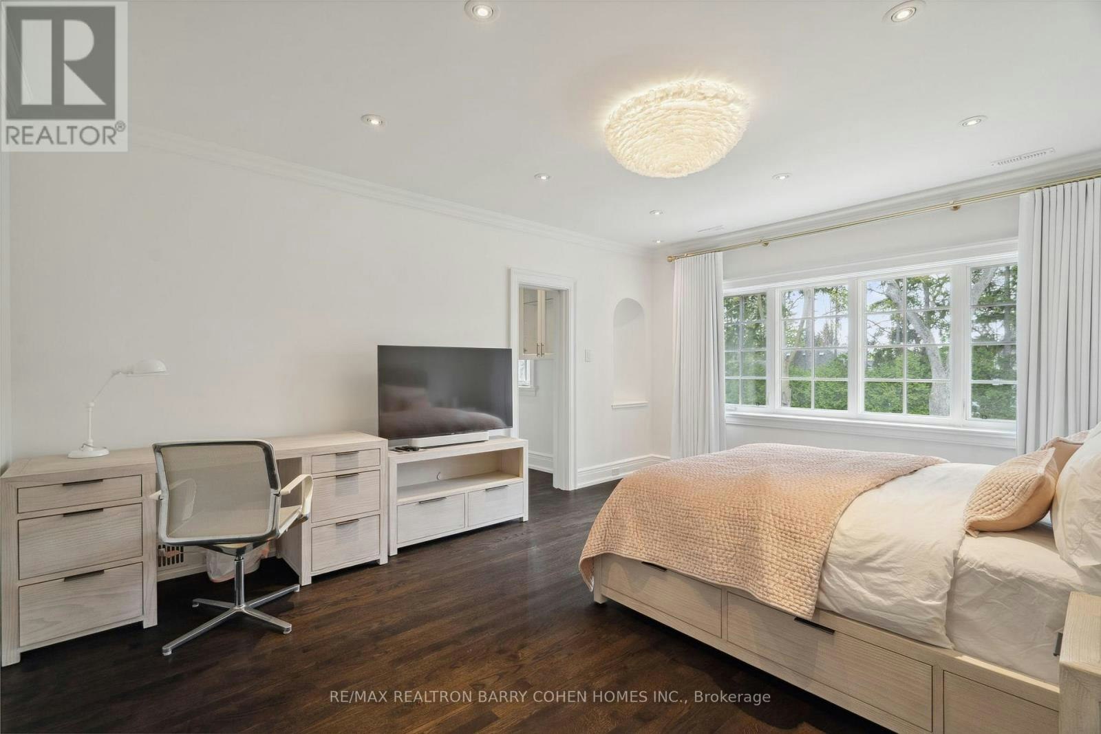 15 Park Lane Circle, Toronto, ON, M3B 1Z8 - 28
