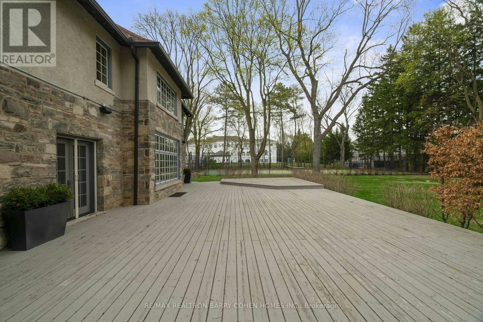 15 Park Lane Circle, Toronto, ON, M3B 1Z8 - 42