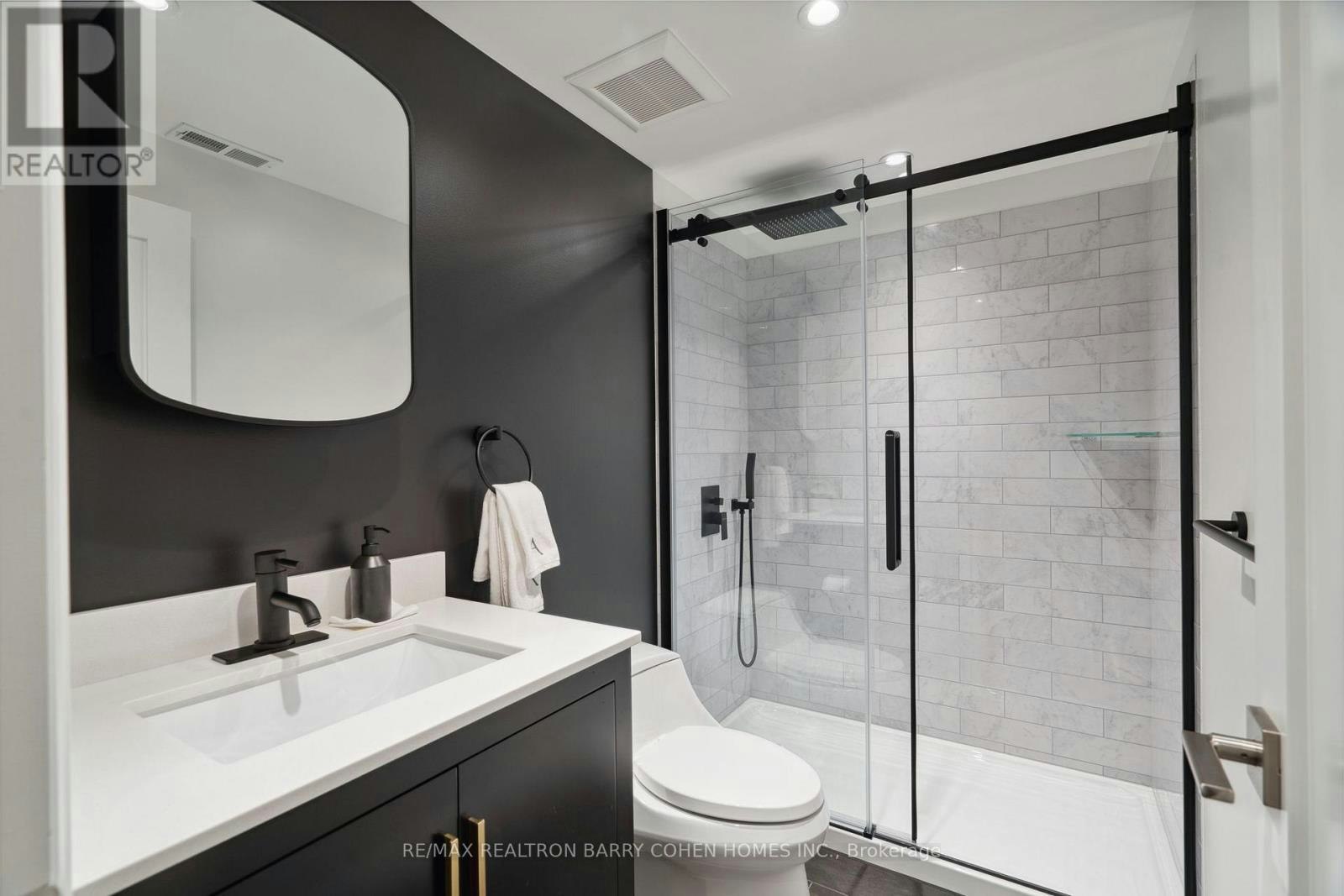 15 Park Lane Circle, Toronto, ON, M3B 1Z8 - 27