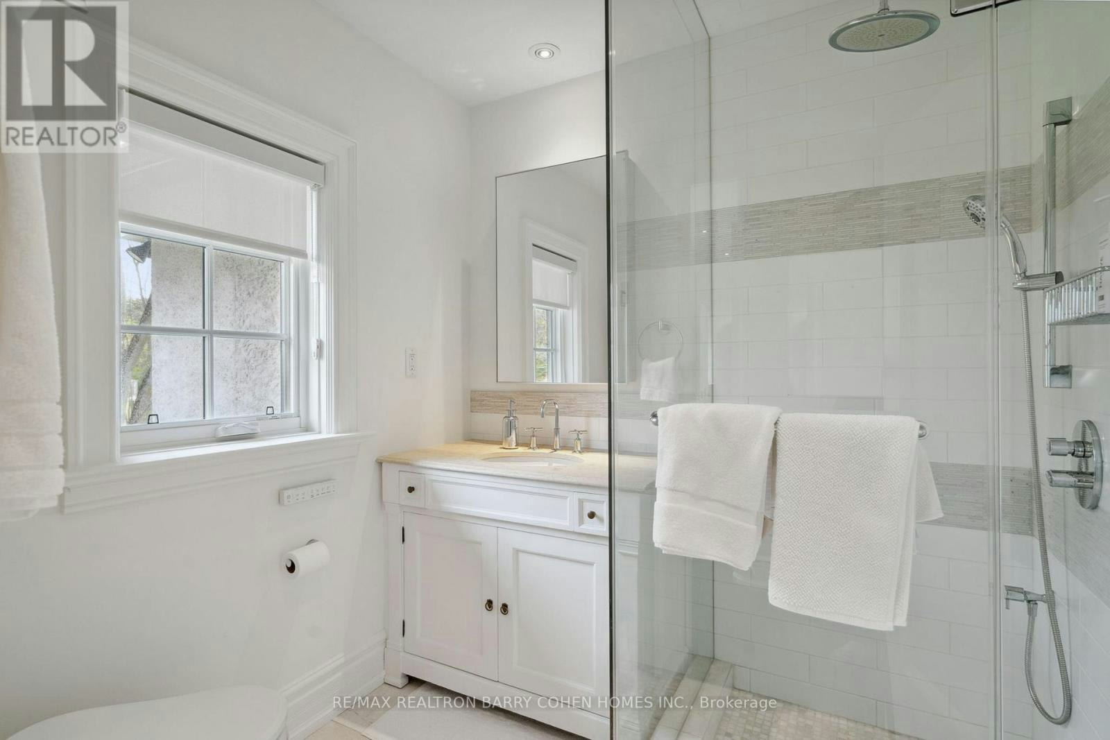 15 Park Lane Circle, Toronto, ON, M3B 1Z8 - 32