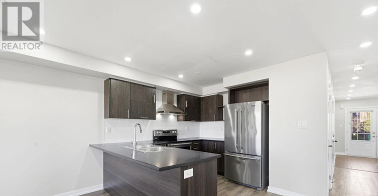 112 Golden Springs Drive, Brampton, ON, L7A 4N7 - 6