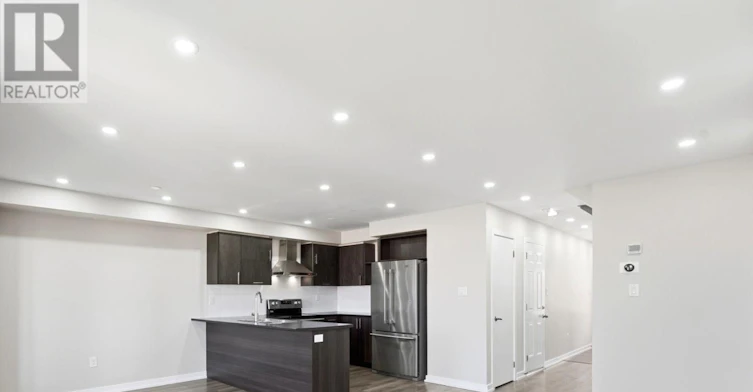 112 Golden Springs Drive, Brampton, ON, L7A 4N7 - 2