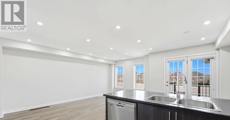 112 Golden Springs Drive, Brampton, ON, L7A 4N7 - 8