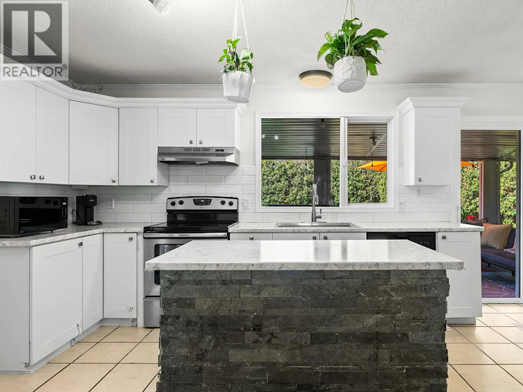 1650 S Hollywood Road, Kelowna, BC, V1X 4P3 - 19