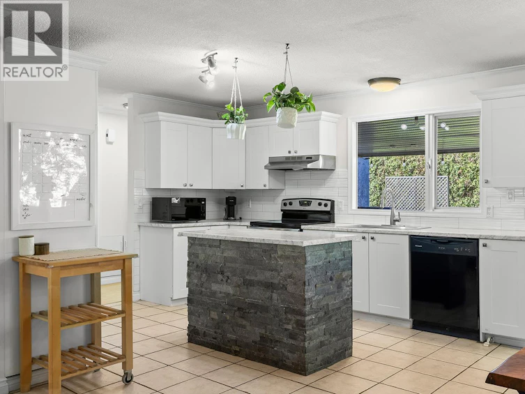 1650 S Hollywood Road, Kelowna, BC, V1X 4P3 - 17