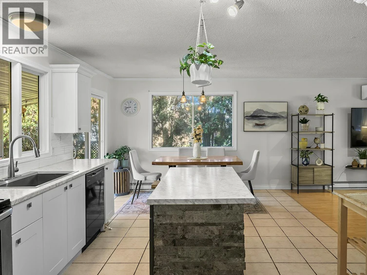 1650 S Hollywood Road, Kelowna, BC, V1X 4P3 - 23