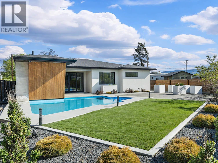 2095 Byrns Road, Kelowna, BC, V1W 2G3 - 16