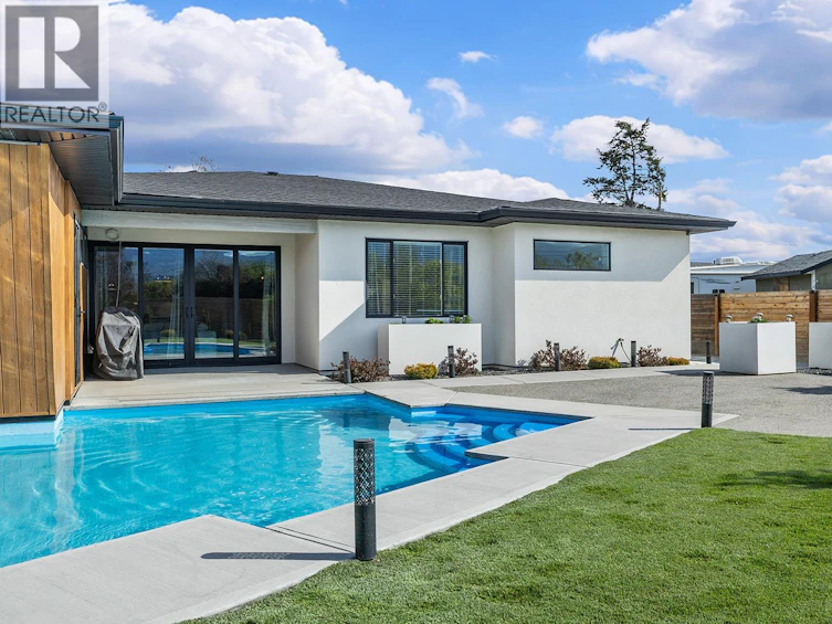 2095 Byrns Road, Kelowna, BC, V1W 2G3 - 19
