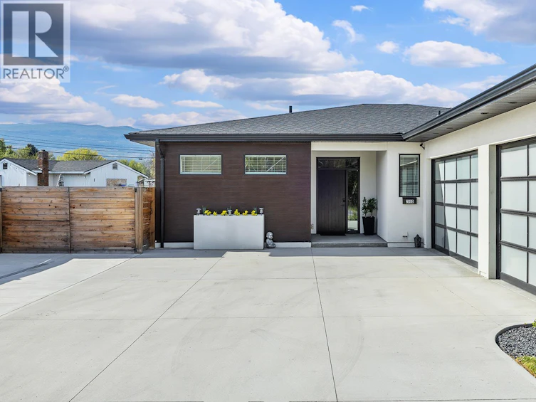 2095 Byrns Road, Kelowna, BC, V1W 2G3 - 13