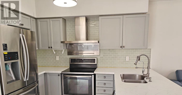 256 Glenashton Drive, Oakville, ON, L6H 6H5 - 4