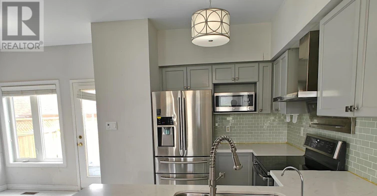 256 Glenashton Drive, Oakville, ON, L6H 6H5 - 6