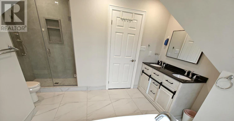 256 Glenashton Drive, Oakville, ON, L6H 6H5 - 13