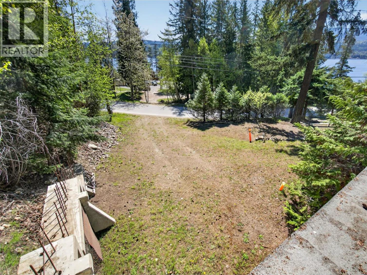 7689 Golf Course Road, Anglemont, BC, V0E 1M8 - 25