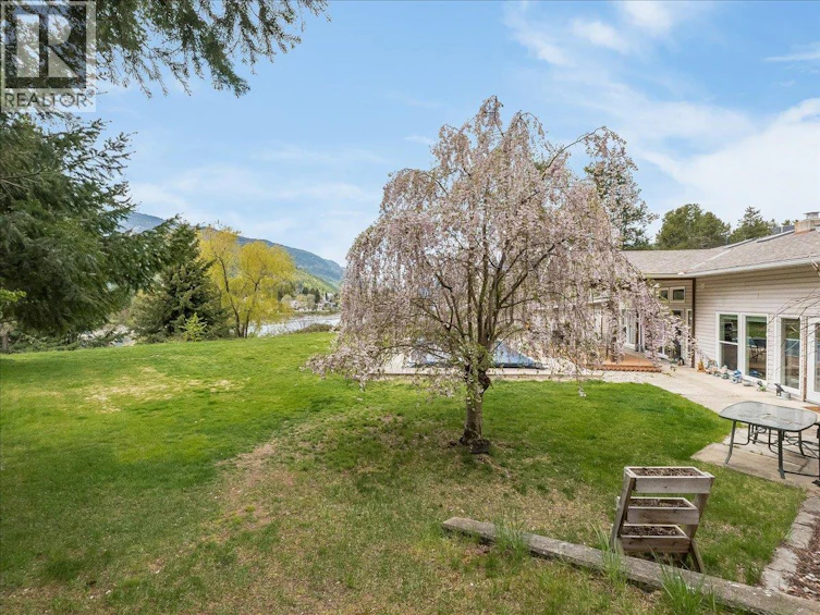 1968 Brilliant Road, Castlegar, BC, V1N 4M2 - 55