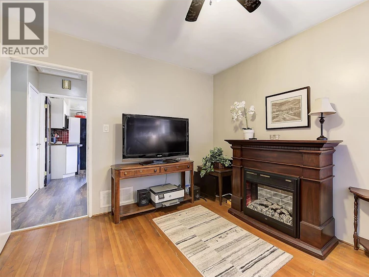 1040 Laurier Avenue, Kelowna, BC, V1Y 6B1 - 15