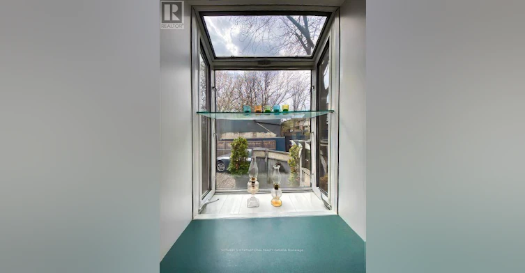 MAIN + LOWER-21 Melgund Road, Toronto, ON, M5R 1Z9 - 10