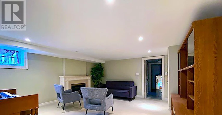 MAIN + LOWER-21 Melgund Road, Toronto, ON, M5R 1Z9 - 20
