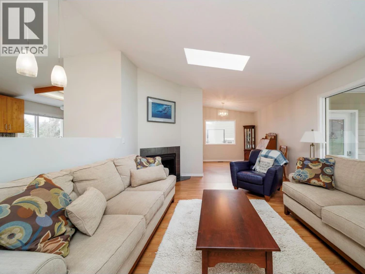 10943 Eva Road, Lake Country, BC, V4V 1H4 - 5