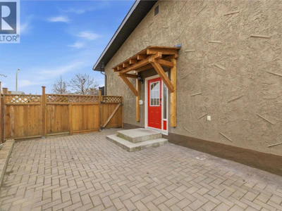 877 Tataryn Road - 3