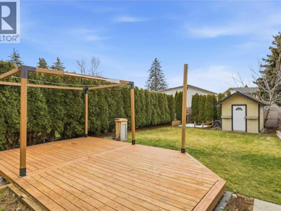 877 Tataryn Road - 4