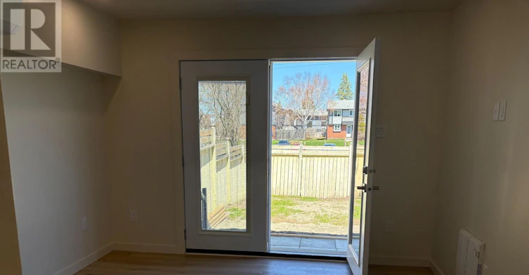 93B Tarquin Crescent, Ottawa, ON, K2H 8J7 - 9