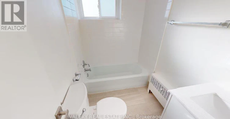 305-50 Selkirk Street, Ottawa, ON, K1L 6M9 - 6