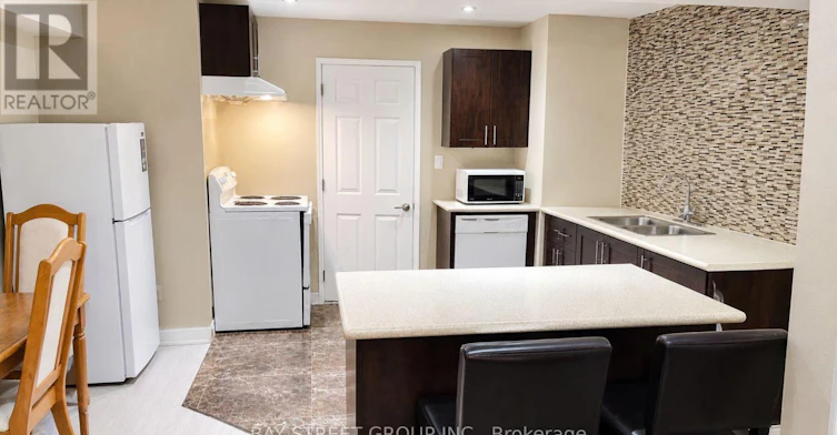 491 Mavrinac Boulevard, Aurora, ON, L4G 0J6 - 5