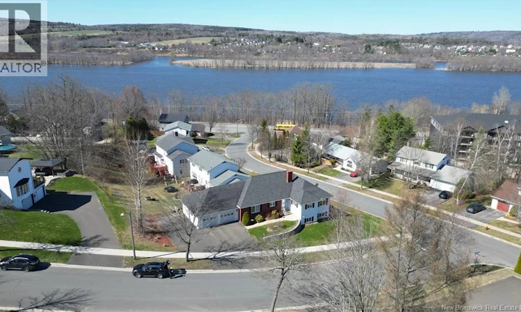 15 Talisman Crescent