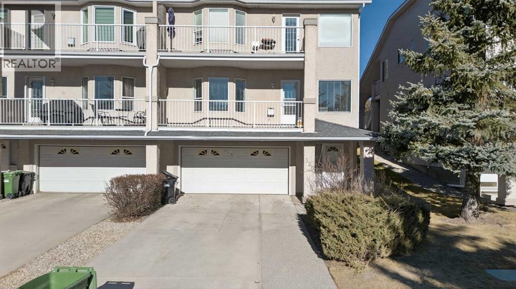 320 Sierra Morena Green SW, Calgary, AB, T3H 3H8